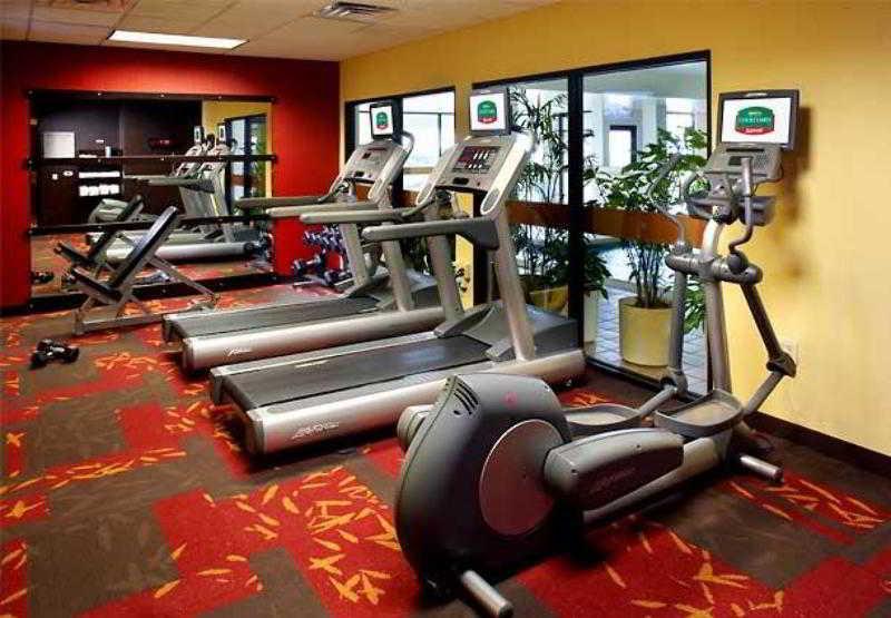 Courtyard By Marriott Lynchburg Hotel Instalações foto
